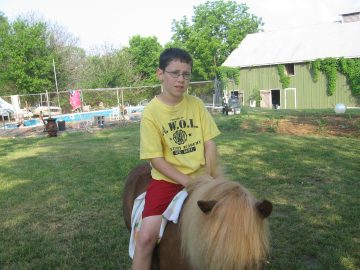 Kristin_Grad_Uncle_Bobs_memorial_day_2007 027.jpg