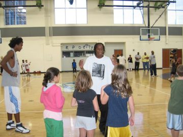 mrh_basketball_clinic_2007 009.JPG