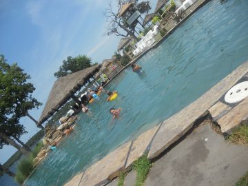 Rachaels freaking photos. 2011 011.JPG