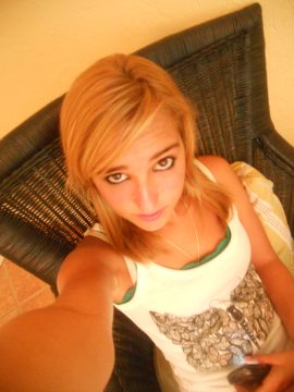 Rachaels freaking photos. 2011 032.JPG