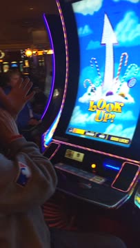 VID_20180406_215116135.mp4