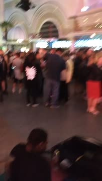 VID_20181021_210617933.mp4