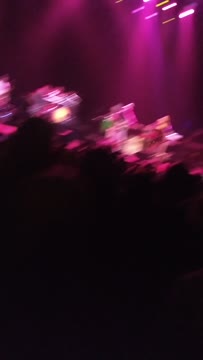 VID_20181103_224325906.mp4