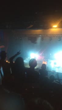 VID_20181129_223013828.mp4