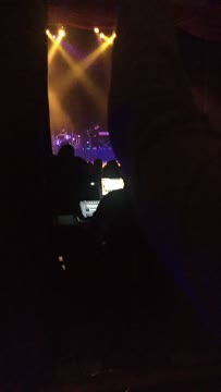 VID_20181216_210633913.mp4