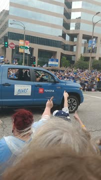 VID_20190615_124112498.mp4